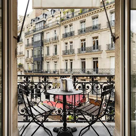 Vestay Montaigne Paris Exterior photo